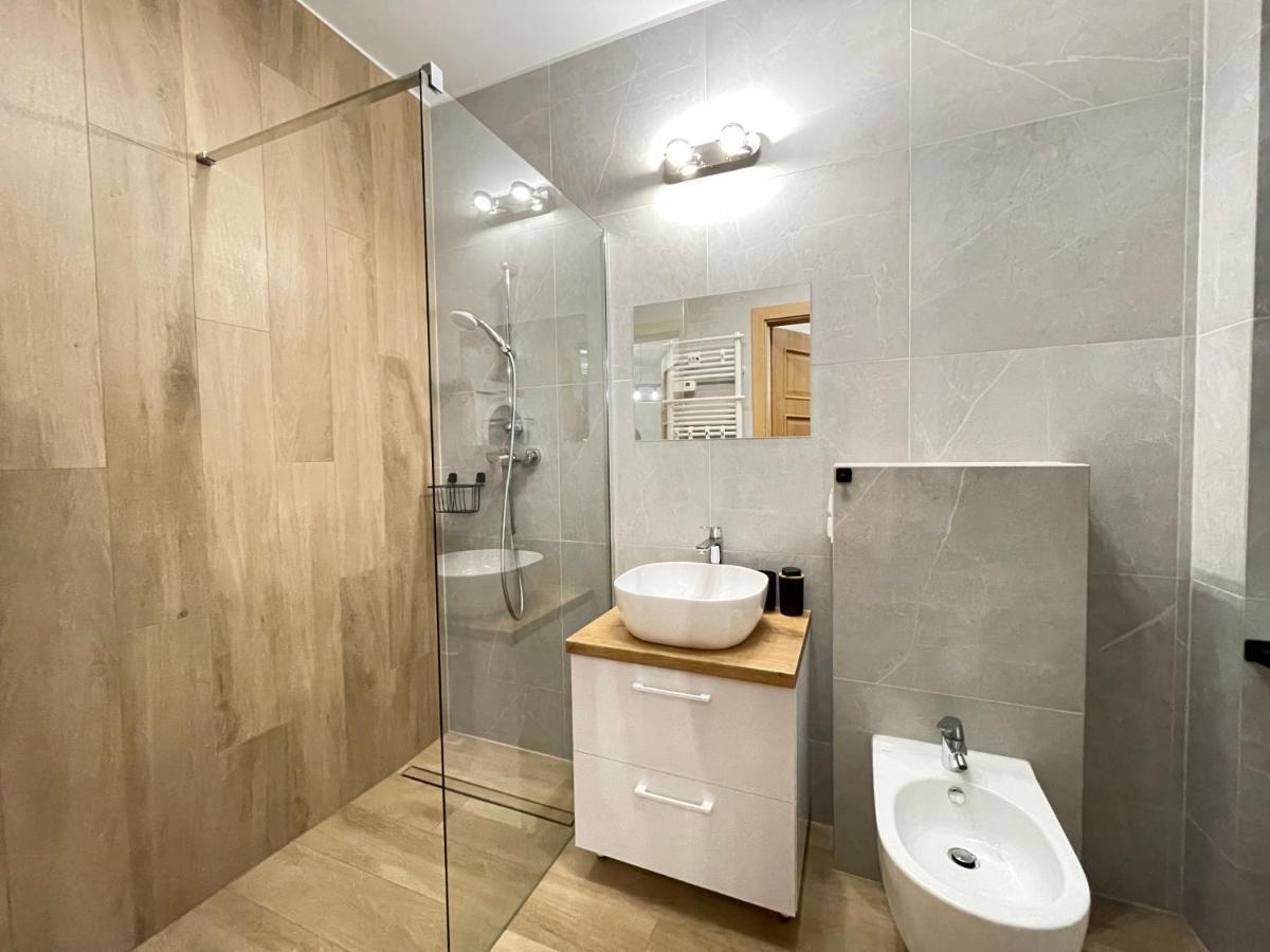 Superior Laguna Beskidow 3 Rooms! Sauna&Gym! Air Condition! Zarzecze  Екстер'єр фото